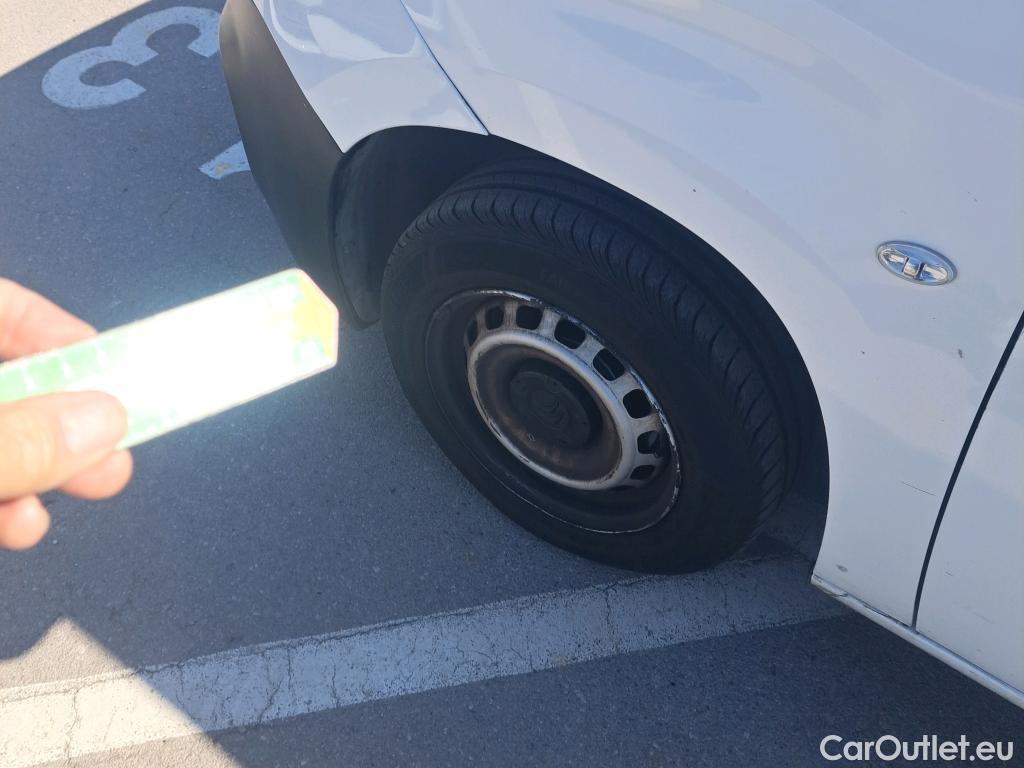  Citroen  Berlingo CITROEN  / 2018 / 3P / furgón derivado de turismo Talla M BlueHDi 100 CONTROL #59