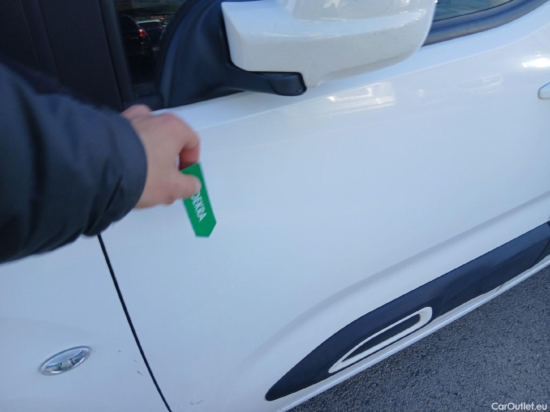  Citroen  Berlingo CITROEN  / 2018 / 5P / combi Talla M PureTech 110 S&S FEEL #9