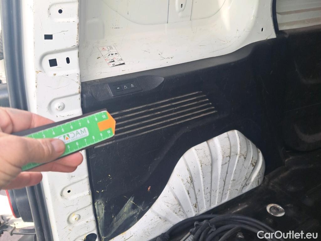  Citroen  Berlingo CITROEN  / 2018 / 4P / furgón derivado de turismo Talla M e- 50kWh CLUB #53