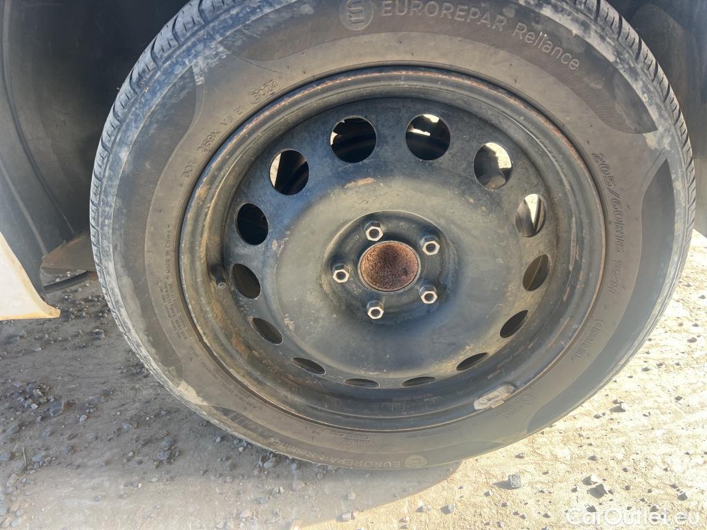  Citroen  Berlingo CITROEN  / 2018 / 4P / combi Talla M BlueHDi 100 S&S LIVE PACK BUSINE #42