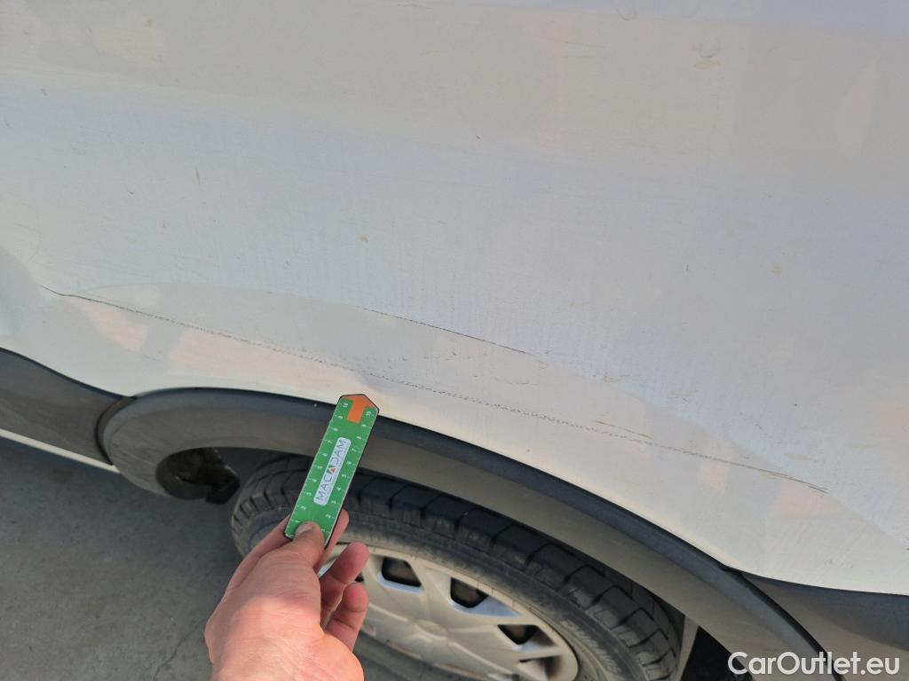  Ford  Transit FORD  / 2013 / 4P / furgón 350 96kW L3H2 Van Trend Delantera #7