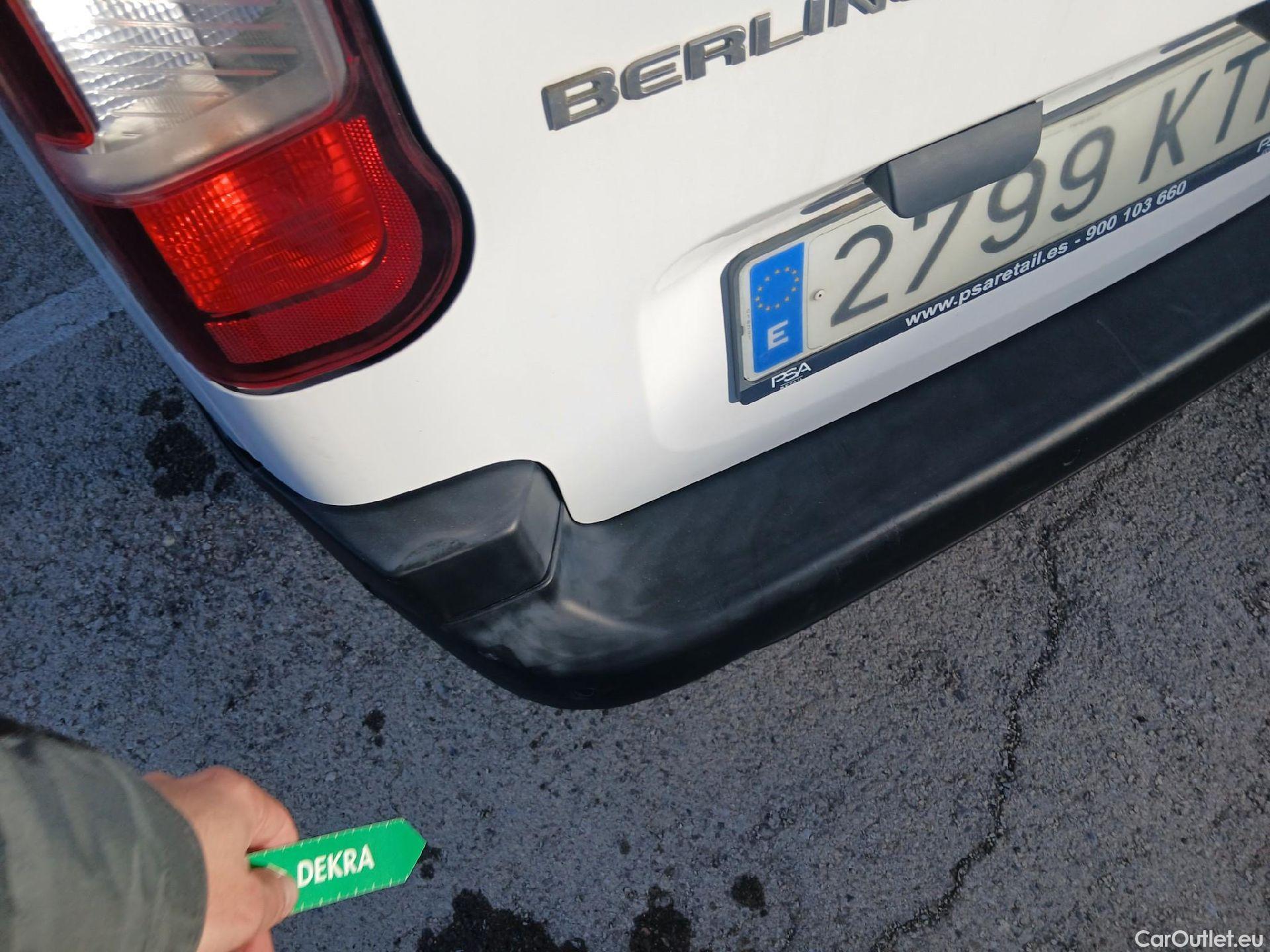  Citroen  Berlingo CITROEN  / 2018 / 5P / combi Talla M PureTech 110 S&S FEEL #16