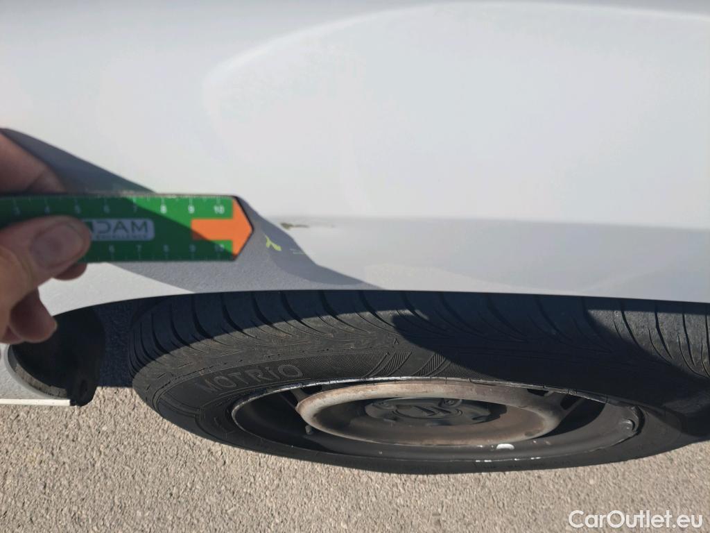  Citroen  Berlingo CITROEN  / 2018 / 3P / furgón derivado de turismo Talla M BlueHDi 100 CONTROL #30