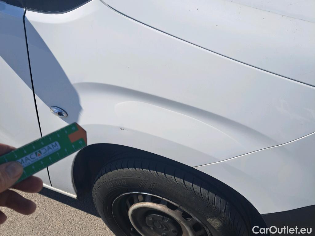  Citroen  Berlingo CITROEN  / 2018 / 3P / furgón derivado de turismo Talla M BlueHDi 100 CONTROL #29