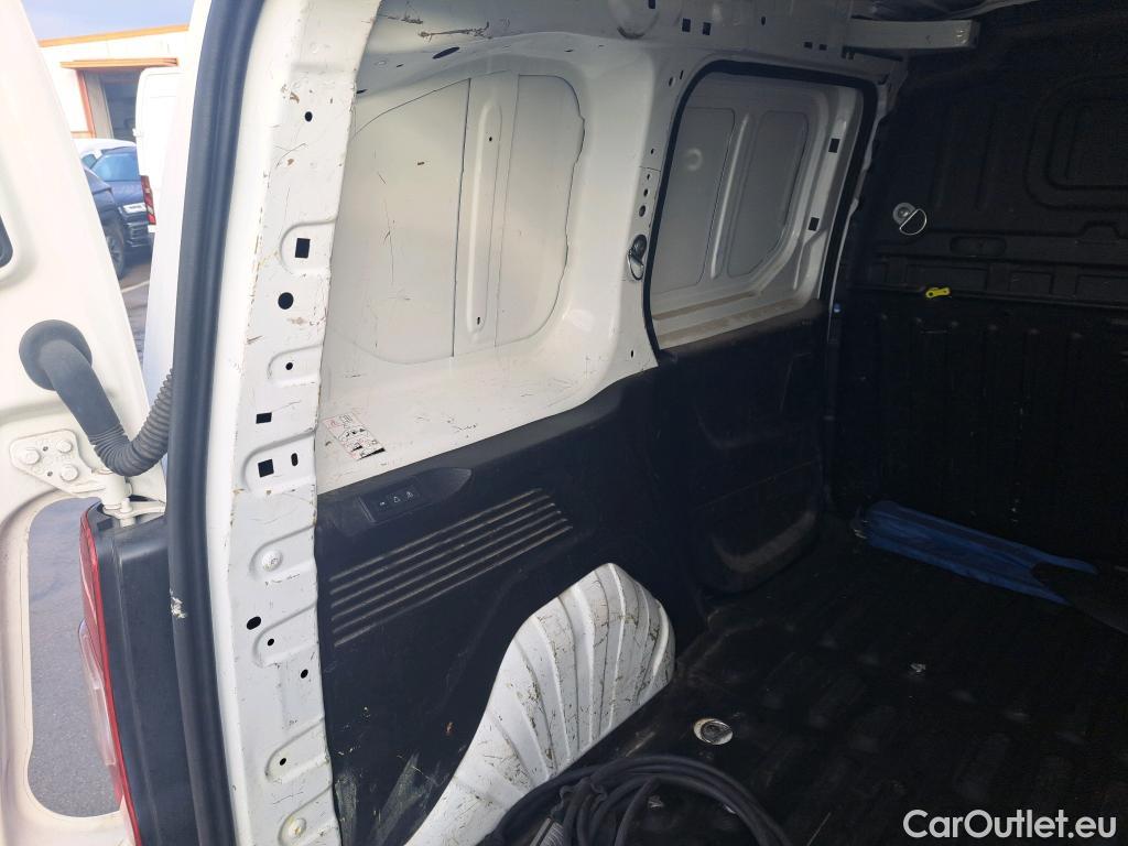  Citroen  Berlingo CITROEN  / 2018 / 4P / furgón derivado de turismo Talla M e- 50kWh CLUB #21