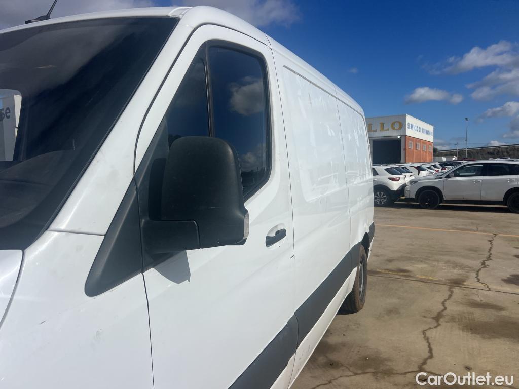  Mercedes  Sprinter MERCEDES-BENZ  / 2018 / 4P / furgón 311 CDI MEDIO 3.5T T. ALTO #16