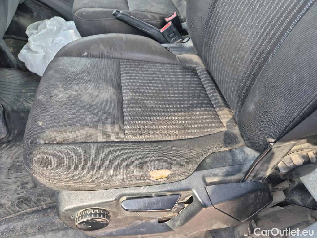  Ford  Transit FORD  / 2013 / 4P / furgón 350 96kW L3H2 Van Trend Delantera #20