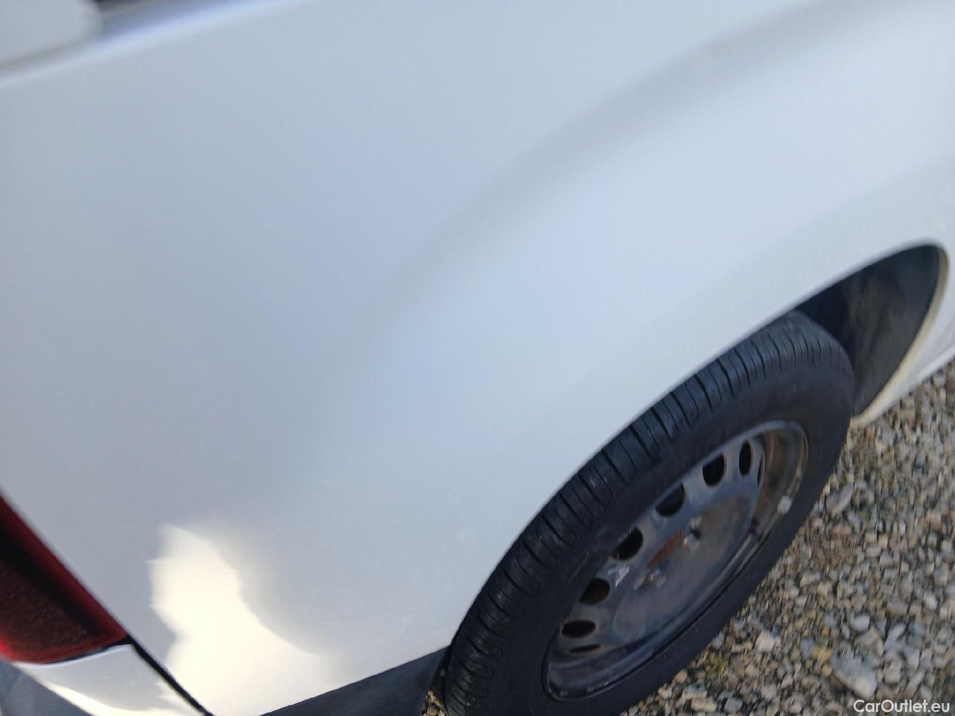  Citroen  Berlingo CITROEN  / 2018 / 5P / combi Talla M PureTech 110 S&S FEEL #24