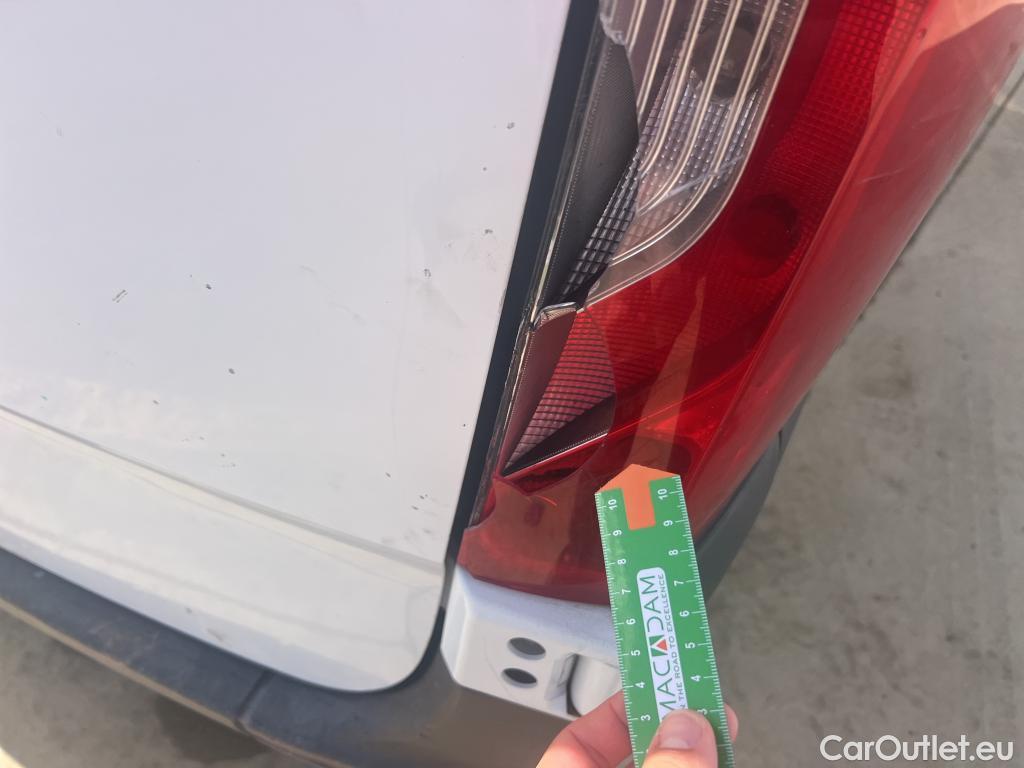  Mercedes  Sprinter MERCEDES-BENZ  / 2018 / 4P / furgón 311 CDI MEDIO 3.5T T. ALTO #8