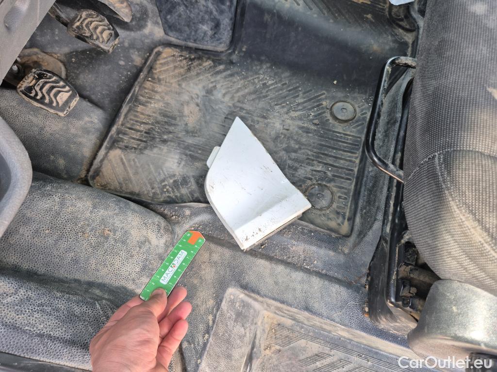  Ford  Transit FORD  / 2013 / 4P / furgón 350 96kW L3H2 Van Trend Delantera #39