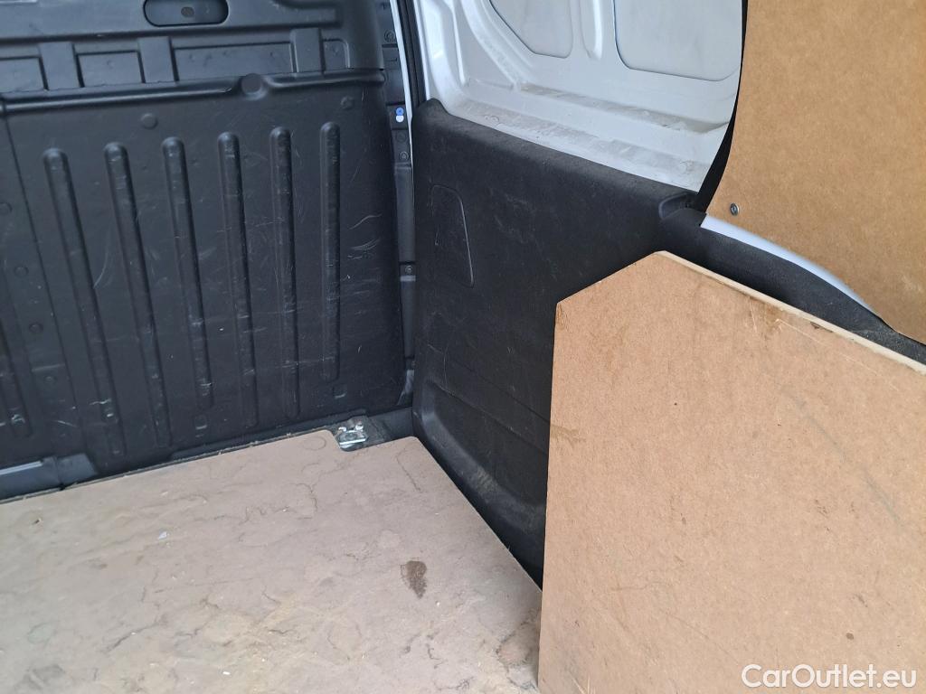  Citroen  Berlingo CITROEN  / 2018 / 3P / furgón derivado de turismo Talla M BlueHDi 73kW CONTROL #34