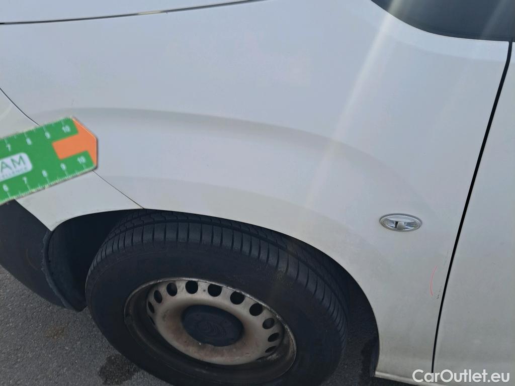  Citroen  Berlingo CITROEN  / 2018 / 3P / furgón derivado de turismo Talla M BlueHDi 73kW CONTROL #45