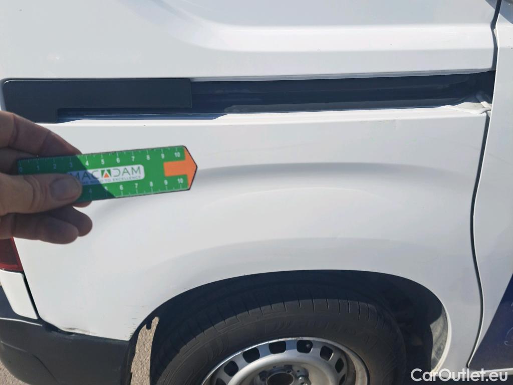  Citroen  Berlingo CITROEN  / 2018 / 3P / furgón derivado de turismo Talla M BlueHDi 100 CONTROL #49