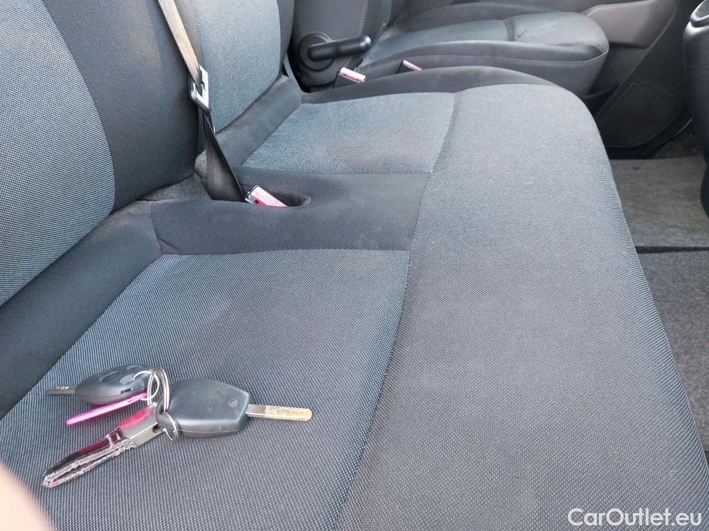  Nissan  NV400 NISSAN  / 2011 / 4P / furgón L2H2 3,5T 2.3dCi EU6 81kW FWD COMFORT #27