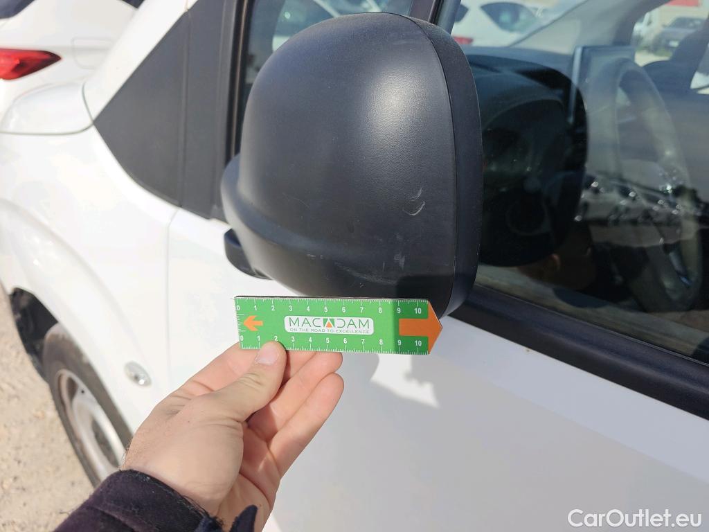  Opel  Combo OPEL  / 2018 / 3P / furgón derivado de turismo 1.5 TD 75kW (100CV) Express L H1 650kg (AC) #62