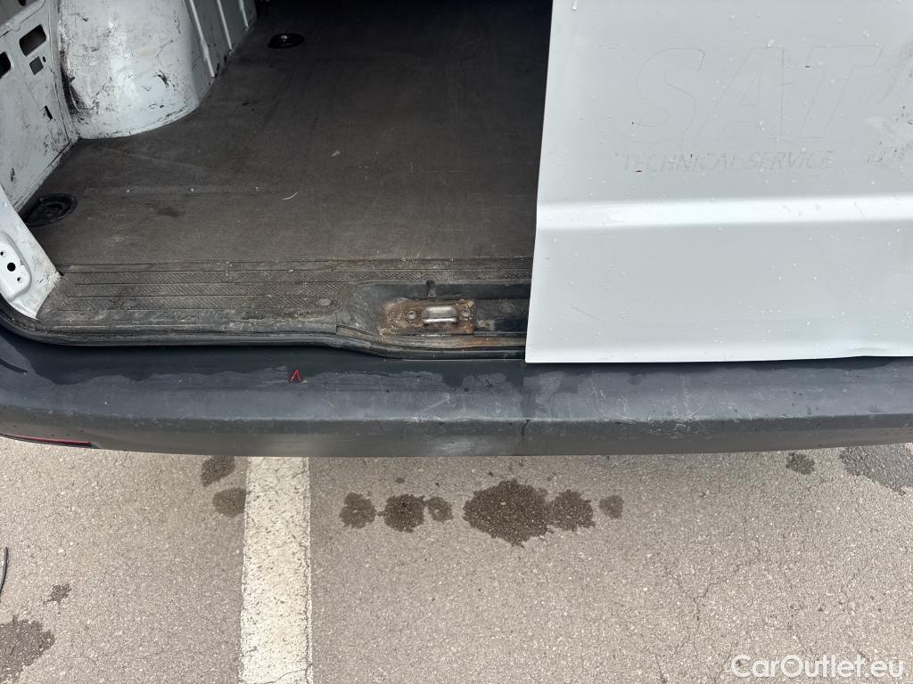  Mercedes  Vito MERCEDES-BENZ  / 2014 / 4P / furgón 114CDI 100kW furgón Pro larga #17