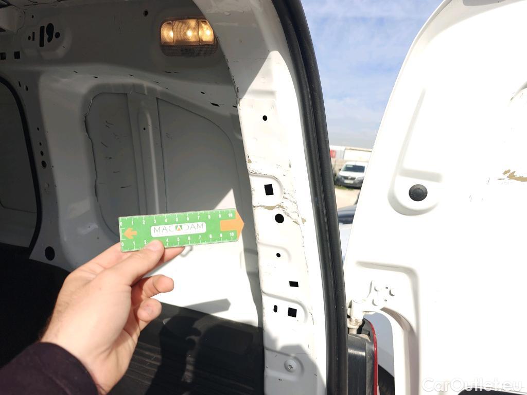  Opel  Combo OPEL  / 2018 / 3P / furgón derivado de turismo 1.5 TD 75kW (100CV) Express L H1 650kg (AC) #15