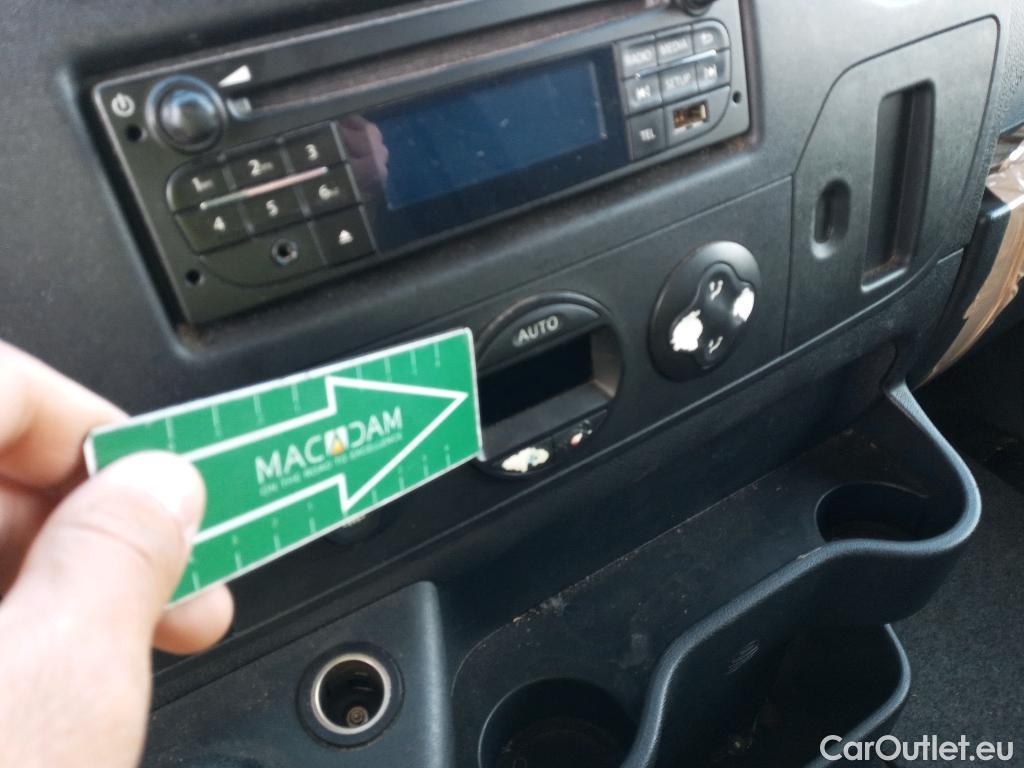  Nissan  NV400 NISSAN  / 2011 / 4P / furgón L2H2 3,5T 2.3dCi EU6 81kW FWD COMFORT #5