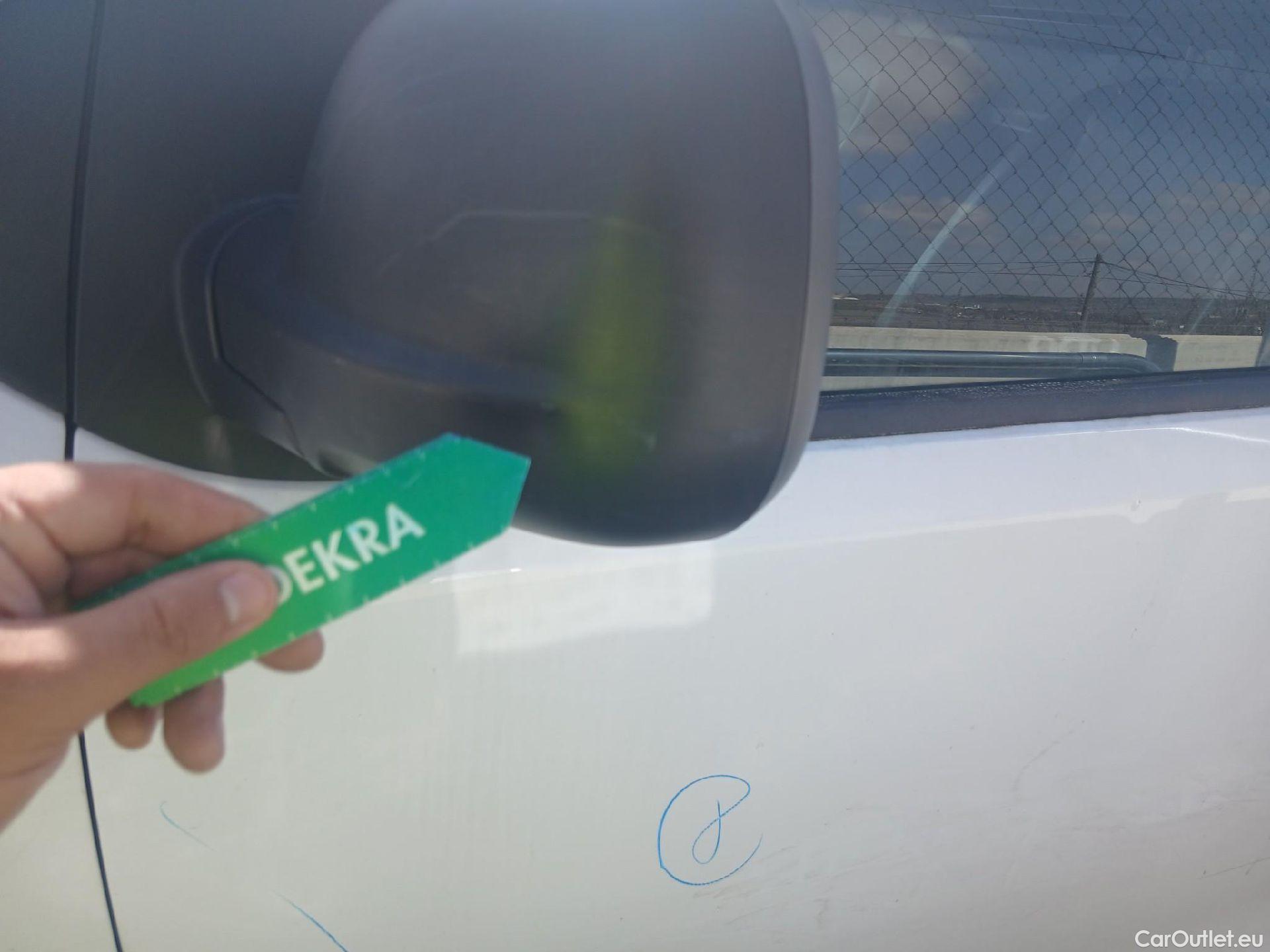  Opel  Vivaro OPEL  / 2019 / 4P / furgón 1.5 Diésel 74kW (100CV) M Std Express #24