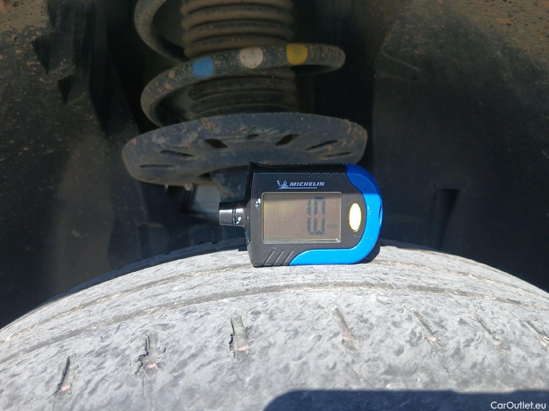  Peugeot  Partner PEUGEOT  / 2018 / 3P / furgón derivado de turismo Pro Standard 600kg BlueHDi 55kW #5