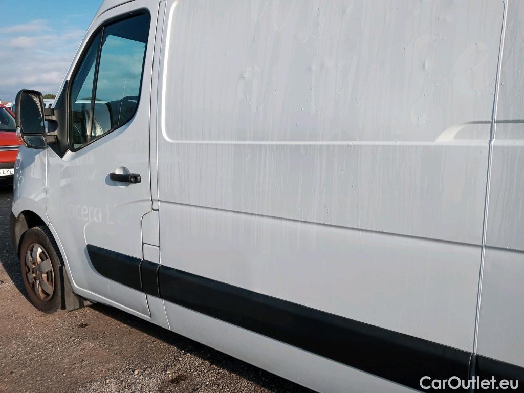  Nissan  NV400 NISSAN  / 2011 / 4P / furgón L2H2 3,5T 2.3dCi EU6 81kW FWD COMFORT #38