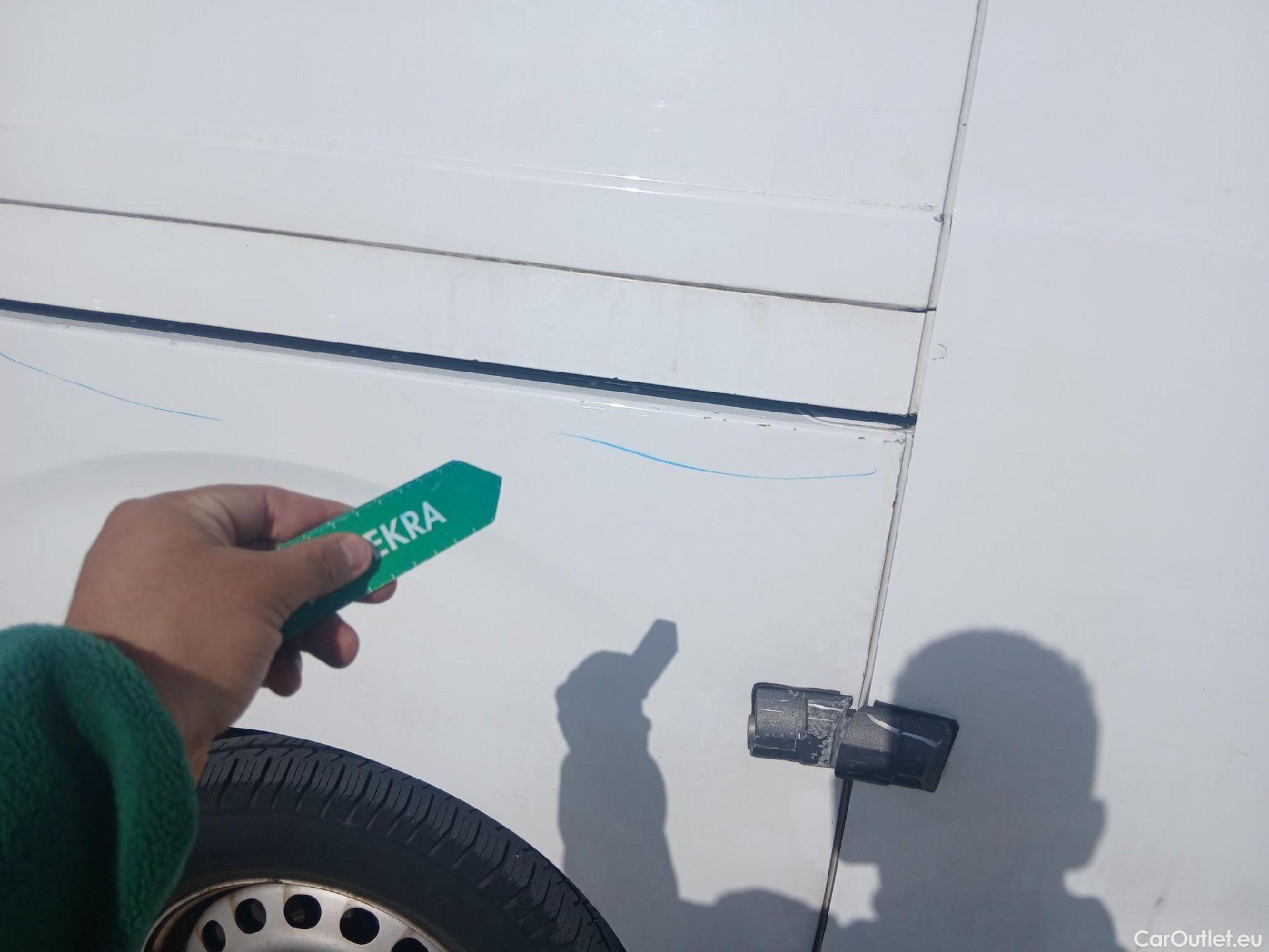  Opel  Vivaro OPEL  / 2019 / 4P / furgón 1.5 Diésel 74kW (100CV) M Std Express #37