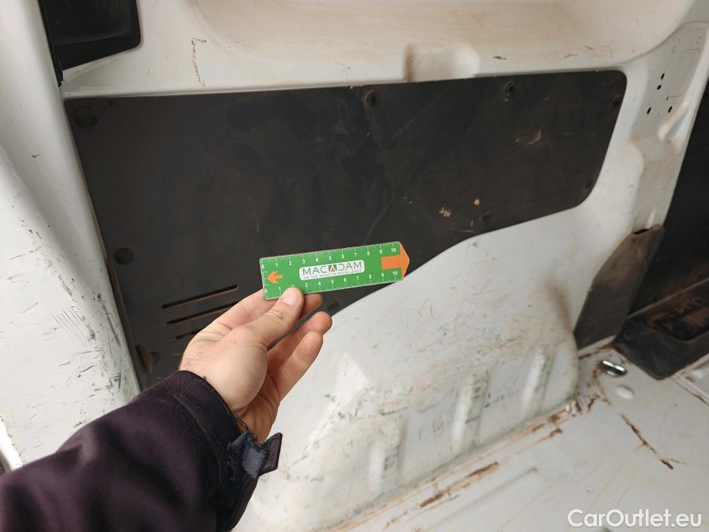  Peugeot  Expert PEUGEOT  / 2016 / 4P / furgón Furgón Premium 1.5 BlueHDi 100 Standard (AC) #54