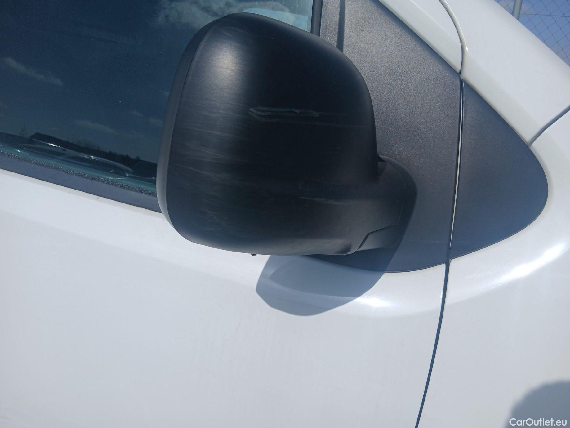  Opel  Vivaro OPEL  / 2019 / 4P / furgón 1.5 Diésel 74kW (100CV) M Std Express #43