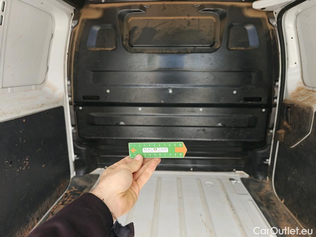  Peugeot  Expert PEUGEOT  / 2016 / 4P / furgón Furgón Premium 1.5 BlueHDi 100 Standard (AC) #31