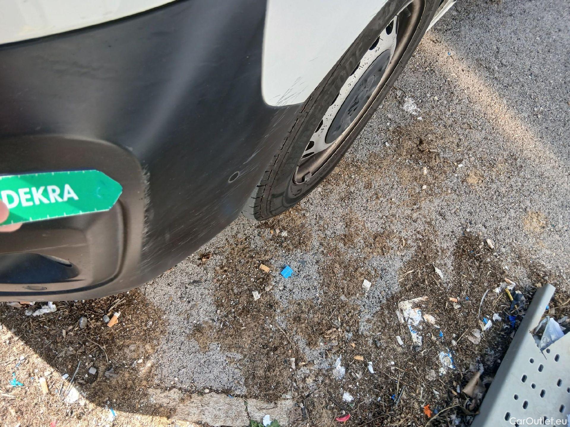  Peugeot  Expert PEUGEOT  / 2016 / 4P / furgón Furgón Premium 2.0 BlueHDi 120 Standard #11