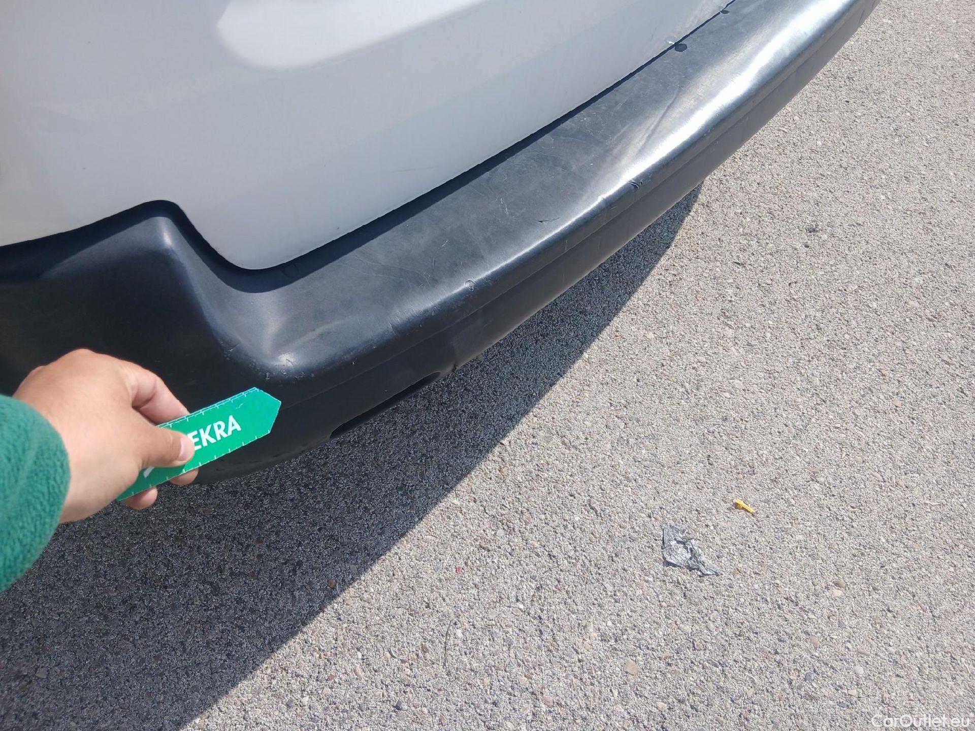  Opel  Vivaro OPEL  / 2019 / 4P / furgón 1.5 Diésel 74kW (100CV) M Std Express #31