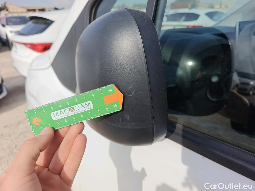  Opel  Combo OPEL  / 2018 / 3P / furgón derivado de turismo 1.5 TD 75kW (100CV) Express L H1 650kg (AC) #63