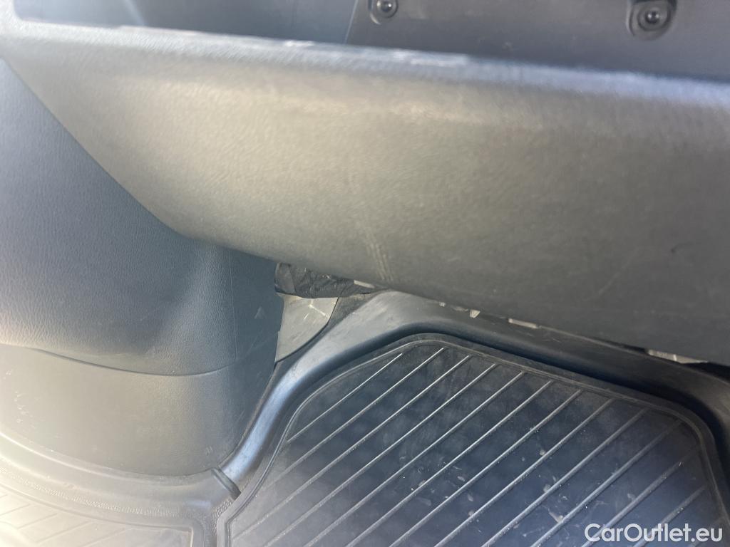  Mercedes  Sprinter MERCEDES-BENZ  / 2018 / 4P / furgón 311 CDI MEDIO 3.5T T. ALTO #35