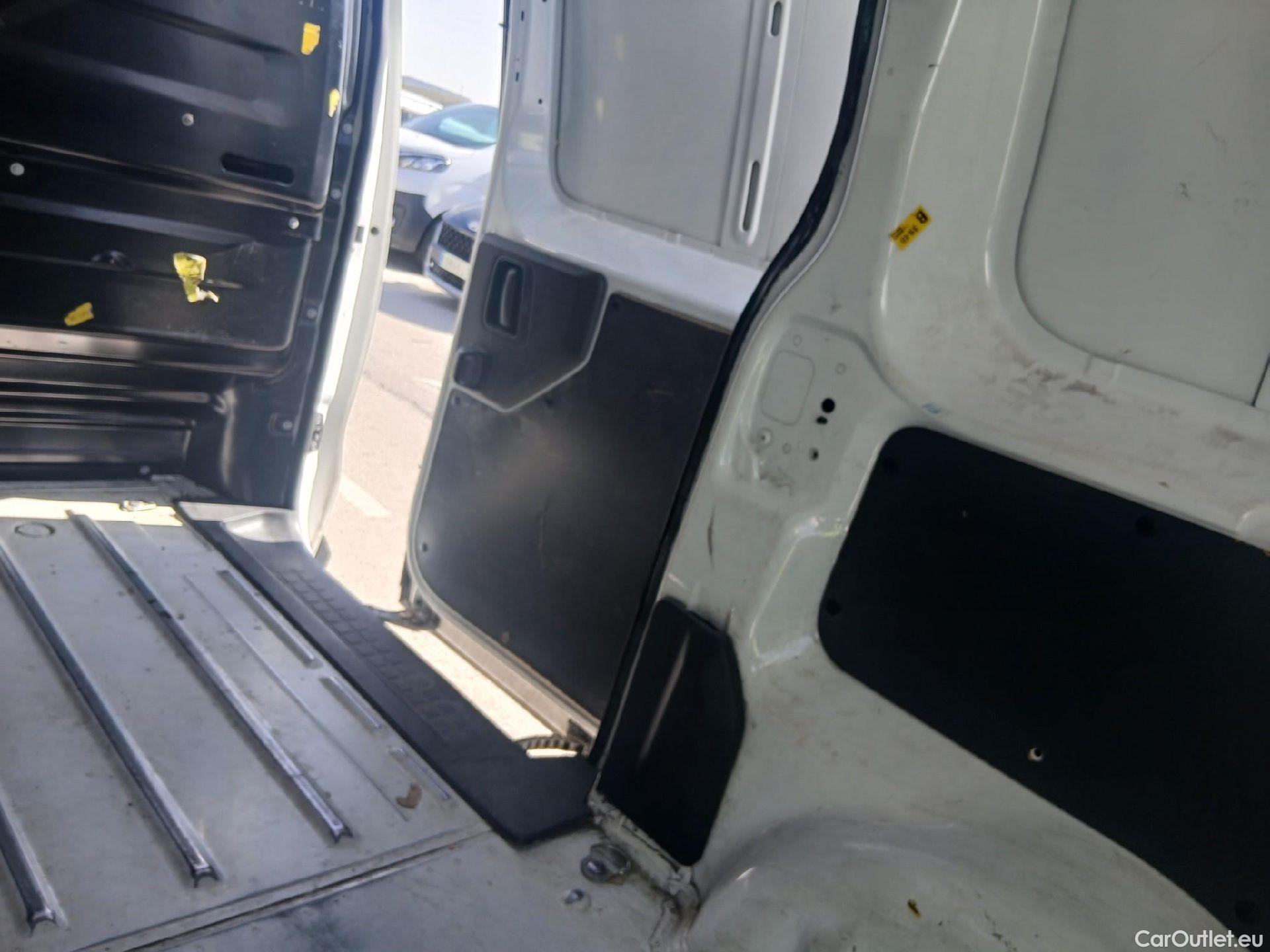  Opel  Vivaro OPEL  / 2019 / 4P / furgón 1.5 Diésel 74kW (100CV) M Std Express #6