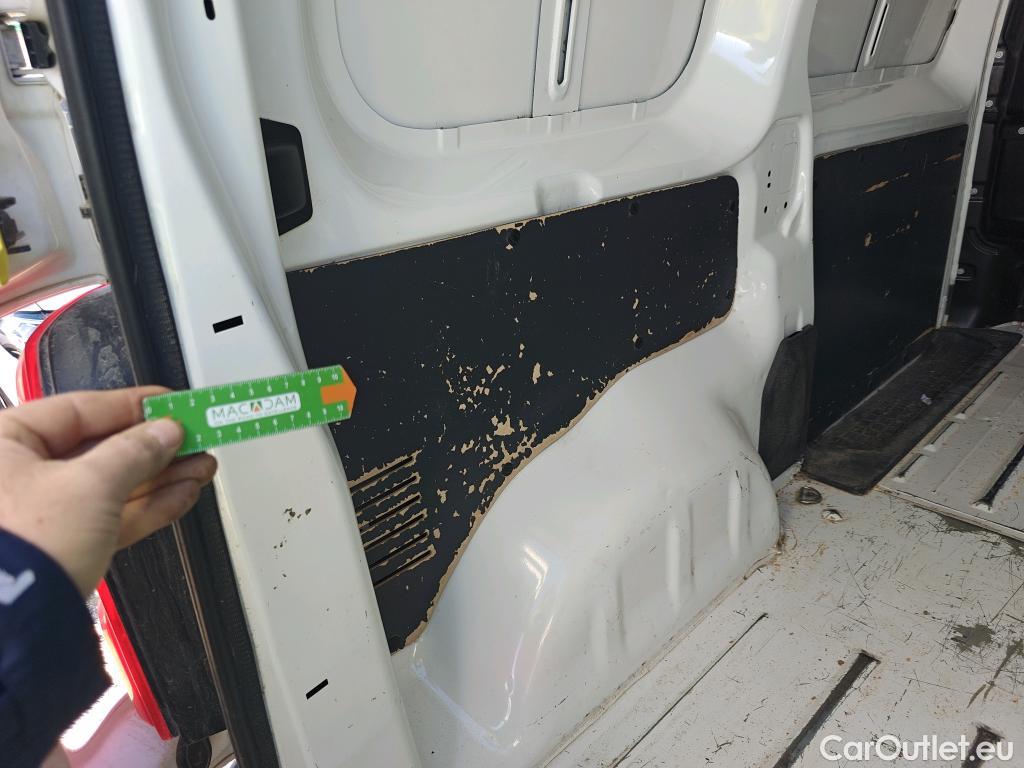  Peugeot  Expert PEUGEOT  / 2016 / 4P / furgón Furgón Pro 2.0 BlueHDi 120 S&S Standard (CX) #48