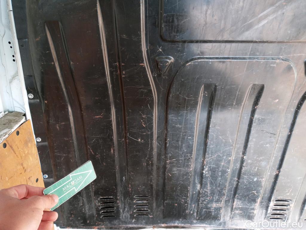  Nissan  NV400 NISSAN  / 2011 / 4P / furgón L2H2 3,5T 2.3dCi EU6 81kW FWD COMFORT #17