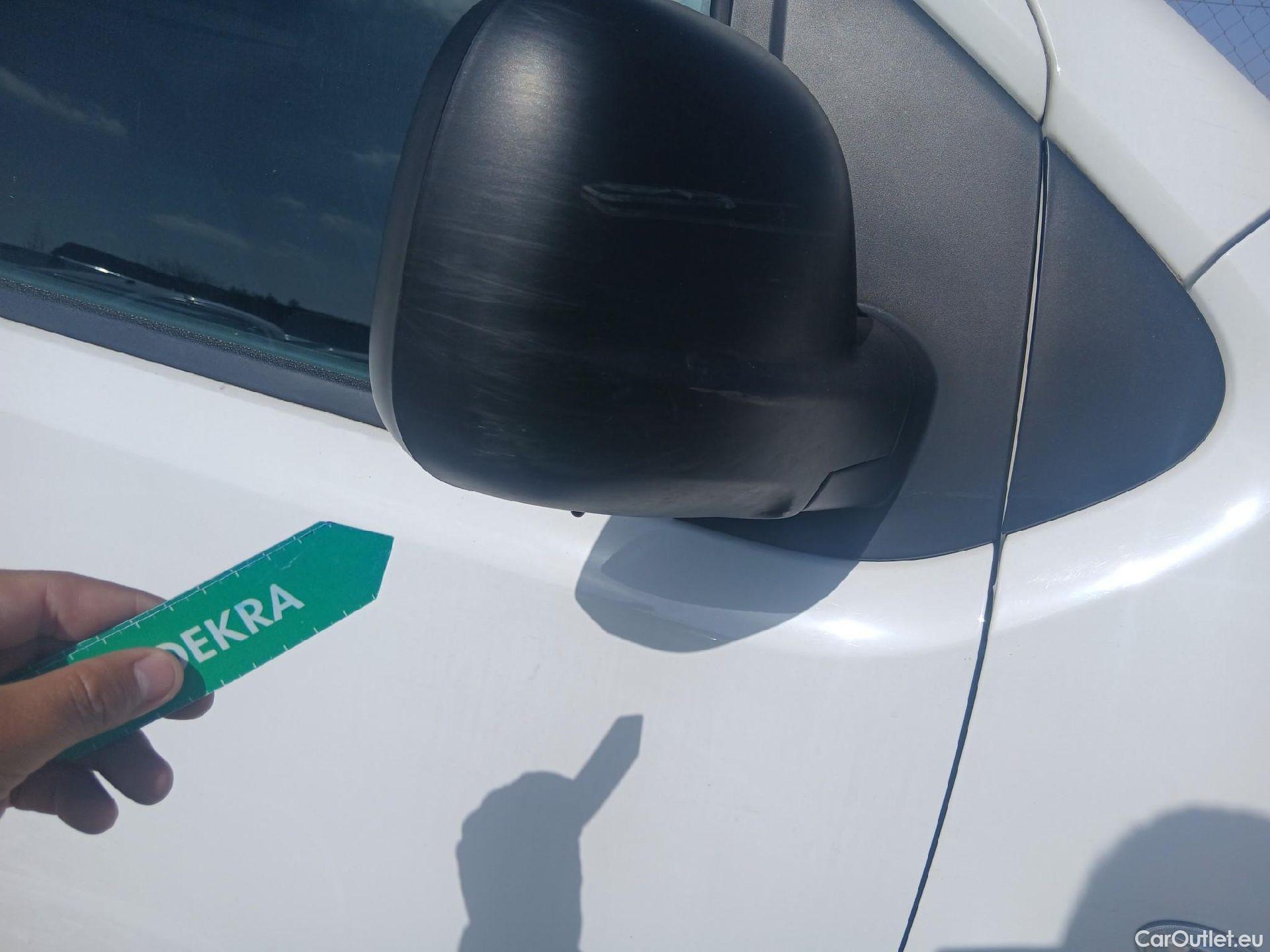  Opel  Vivaro OPEL  / 2019 / 4P / furgón 1.5 Diésel 74kW (100CV) M Std Express #44