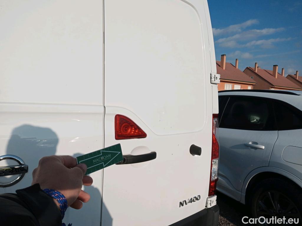 Nissan  NV400 NISSAN  / 2011 / 4P / furgón L2H2 3,5T 2.3dCi EU6 81kW FWD COMFORT #46
