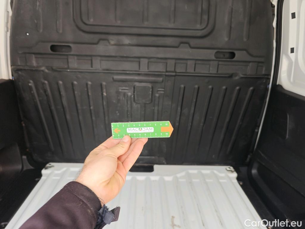  Opel  Combo OPEL  / 2018 / 3P / furgón derivado de turismo 1.5 TD 75kW (100CV) Express L H1 650kg (AC) #54