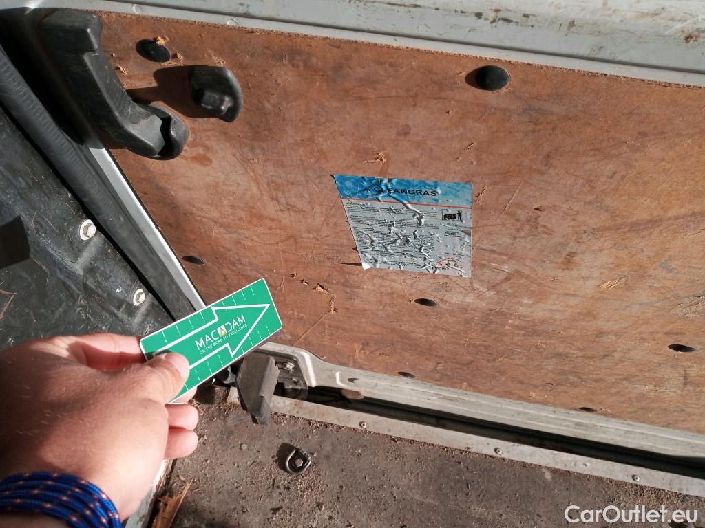  Nissan  NV400 NISSAN  / 2011 / 4P / furgón L2H2 3,5T 2.3dCi EU6 81kW FWD COMFORT #35