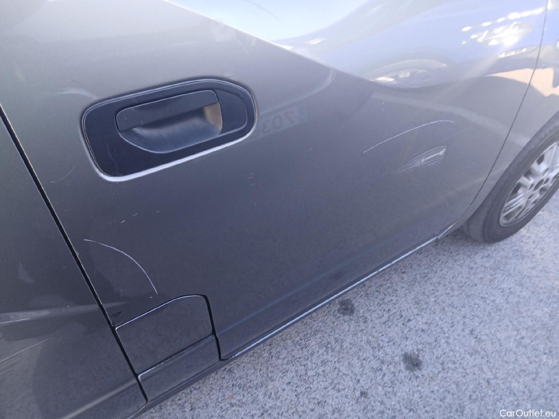  Nissan  NV200 NISSAN  / 2009 / 5P / combi Combi 5 1.5dCi 66kW (90CV) COMFORT Portó #41