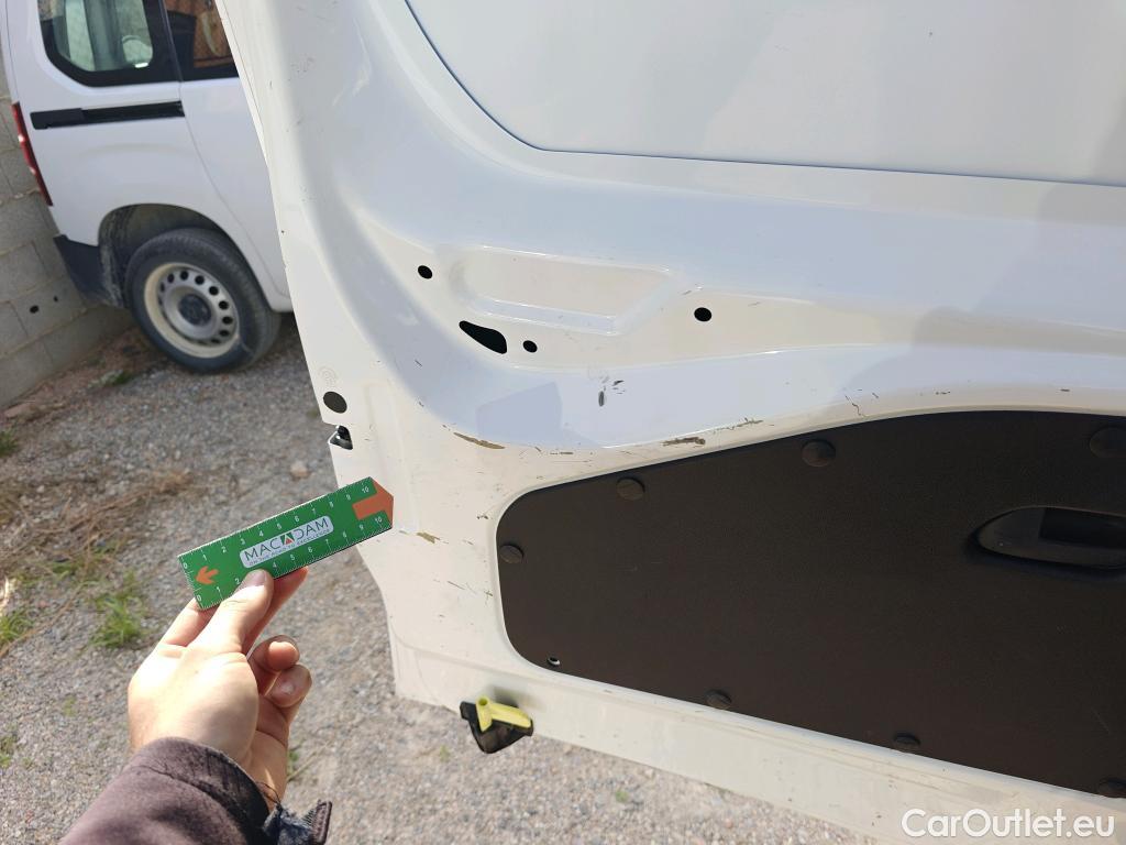  Opel  Combo OPEL  / 2018 / 3P / furgón derivado de turismo 1.5 TD 75kW (100CV) Express L H1 650kg (AC) #17