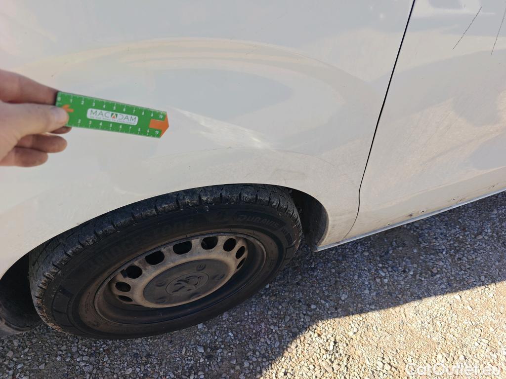  Peugeot  Expert PEUGEOT  / 2016 / 4P / furgón Furgón Pro 2.0 BlueHDi 120 S&S Standard (CX) #65