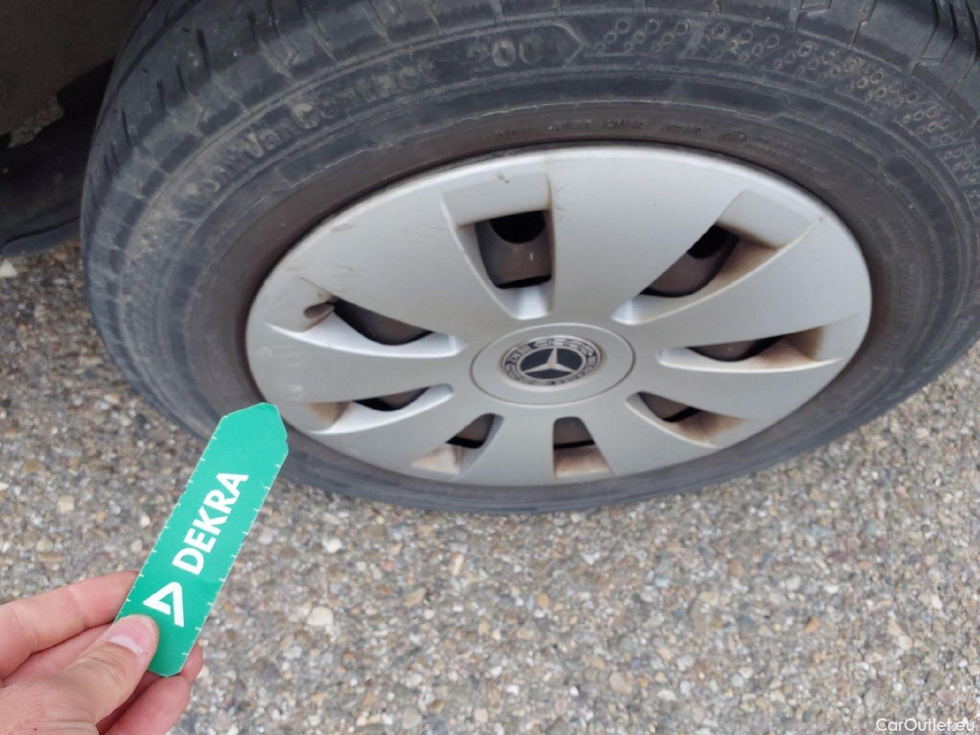  Mercedes  Vito MERCEDES-BENZ  / 2014 / 4P / furgón 110 CDI TD Mixto Compacta #6