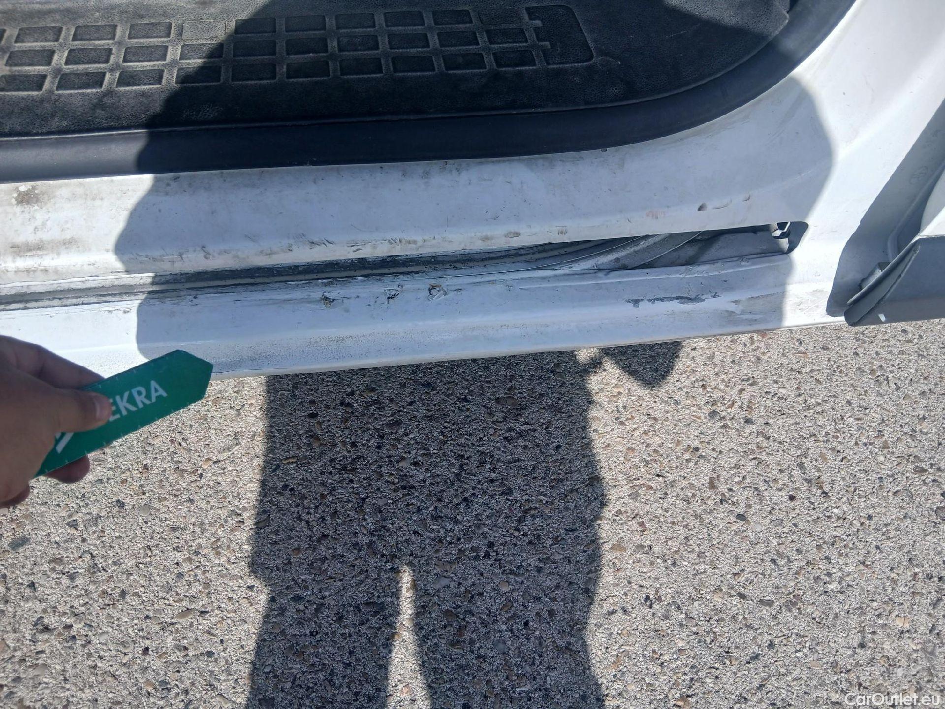  Opel  Vivaro OPEL  / 2019 / 4P / furgón 1.5 Diésel 74kW (100CV) M Std Express #39