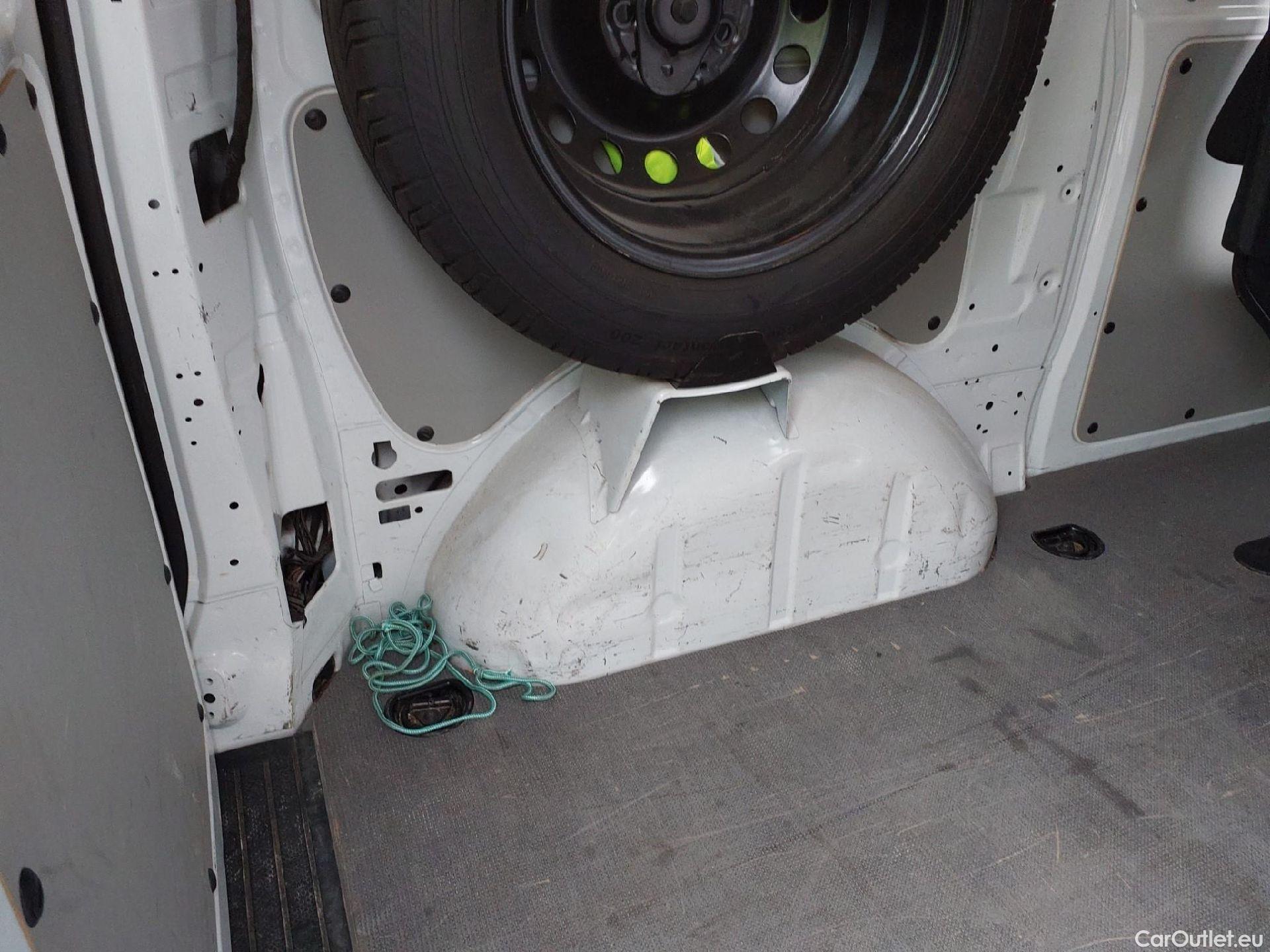  Mercedes  Vito MERCEDES-BENZ  / 2014 / 4P / furgón 110 CDI TD Mixto Compacta #1