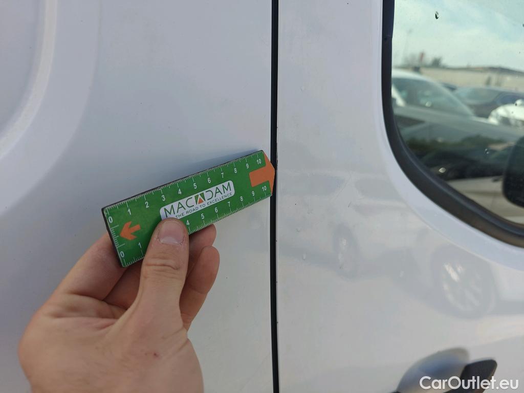  Opel  Combo OPEL  / 2018 / 3P / furgón derivado de turismo 1.5 TD 75kW (100CV) Express L H1 650kg (AC) #24