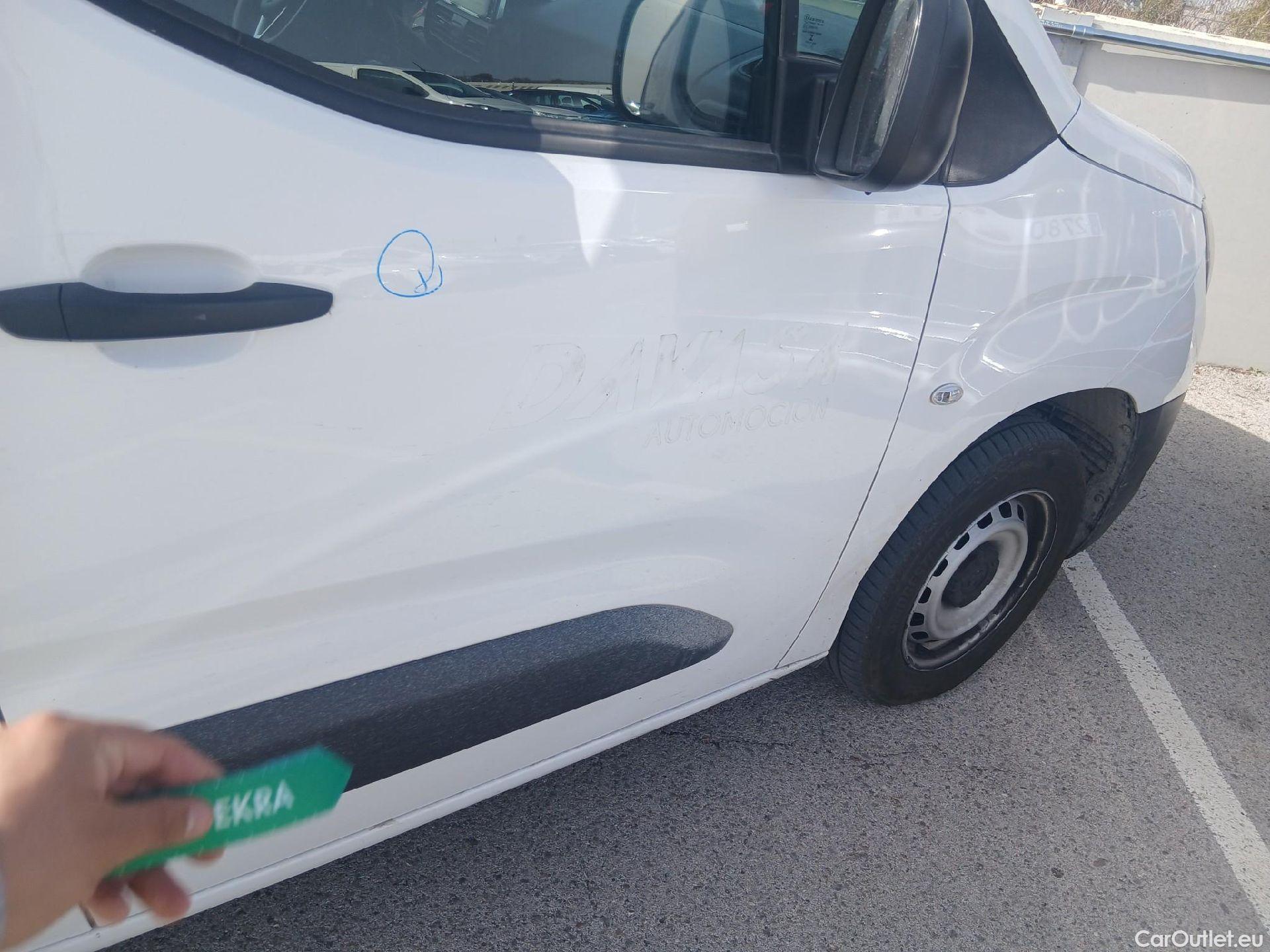  Opel  Combo OPEL  / 2018 / 3P / furgón derivado de turismo 1.5 TD 75kW (100CV) Express L H1 650kg (AC2) #24