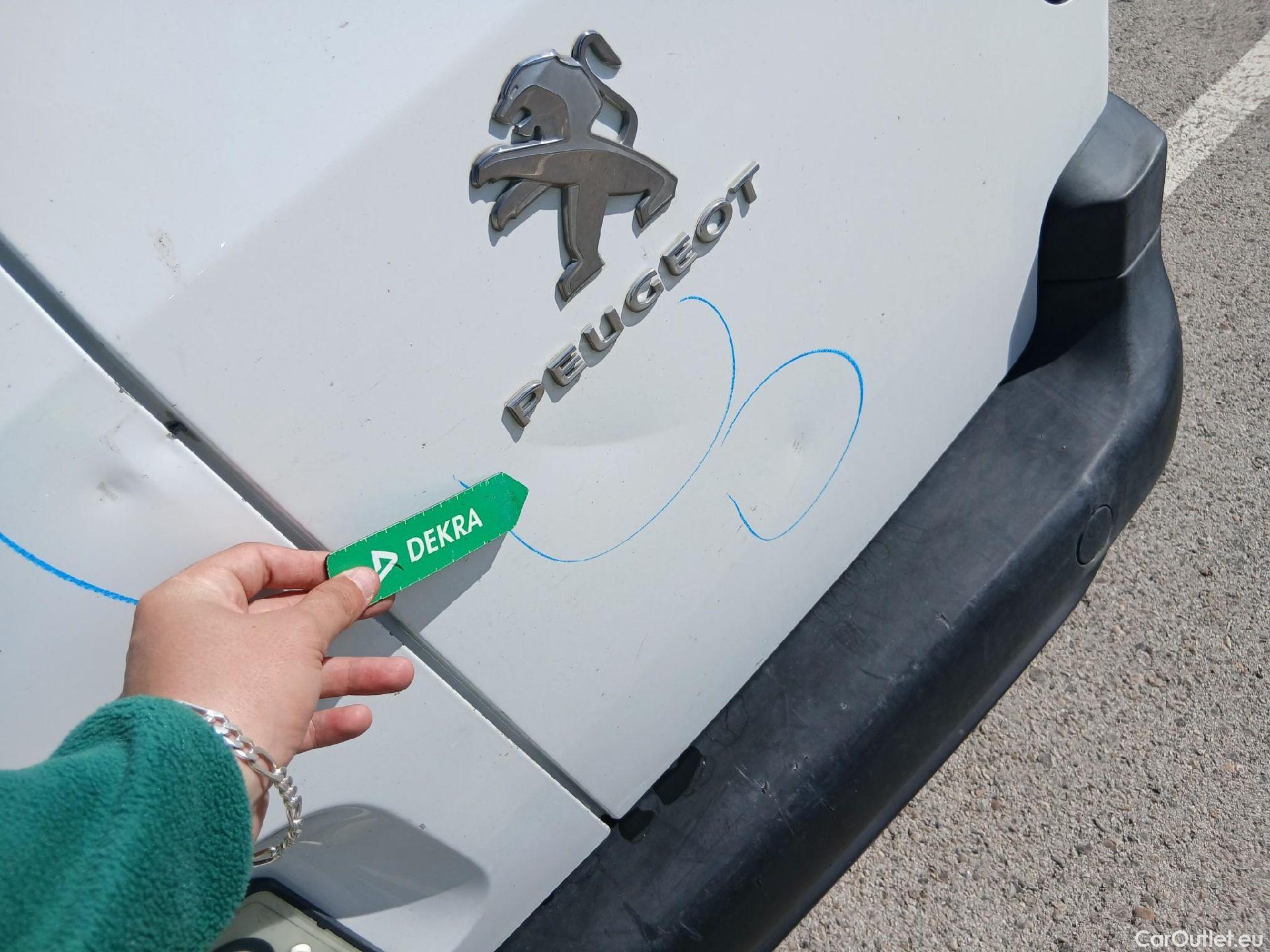  Peugeot  Partner PEUGEOT  / 2018 / 3P / furgón derivado de turismo Pro Standard 600kg BlueHDi 55kW #29