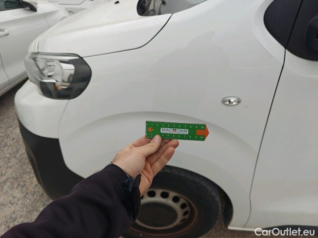  Peugeot  Expert PEUGEOT  / 2016 / 4P / furgón Furgón Premium 1.5 BlueHDi 100 Standard (AC) #74